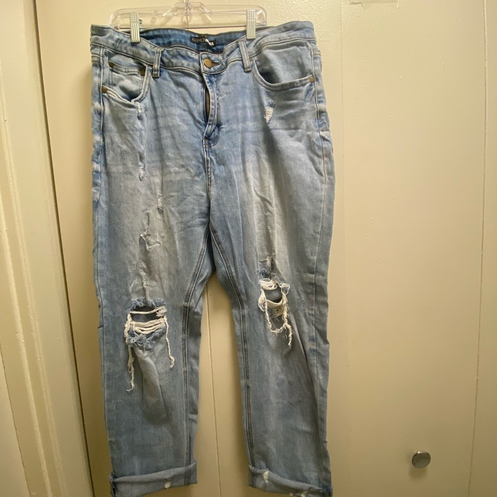 Fashion Nova Boyfriend jeans